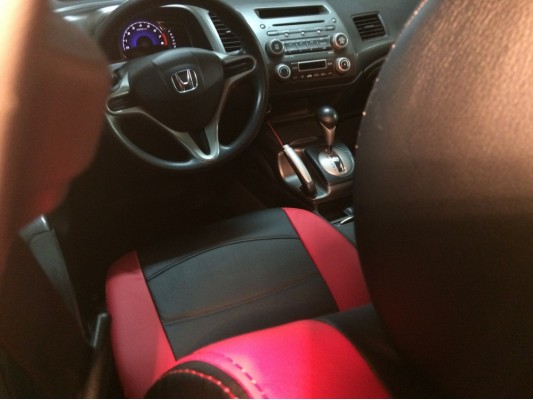 Авточехлы на Honda Civic 8 4D Авточехлы на Honda Civic 8 4D