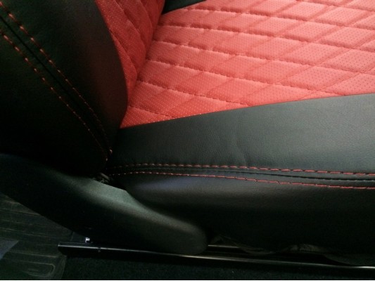 Авточехлы на Lada Granta