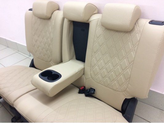 Авточехлы на Mitsubishi Outlander 3