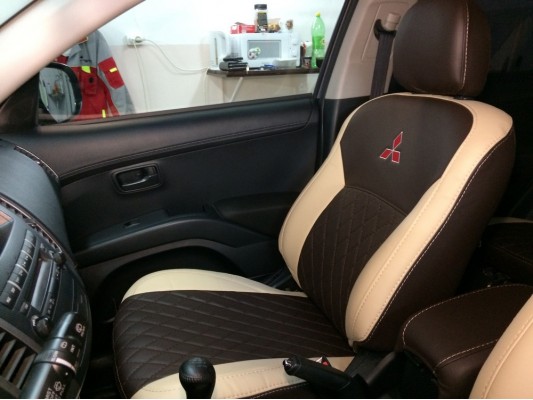 Авточехлы на Mitsubishi Outlander XL